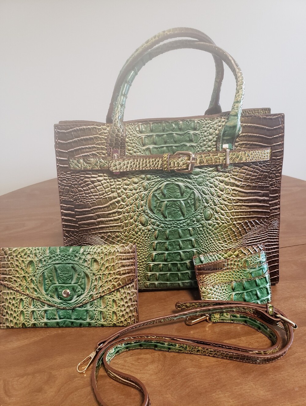 Green Croc-Embossed Tote and Wallet Set